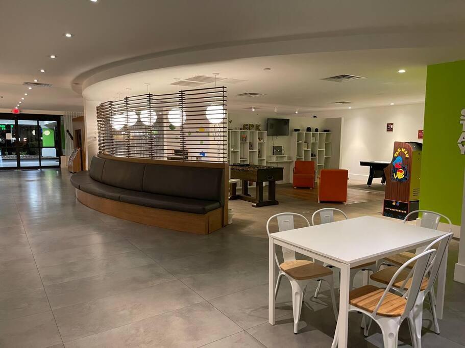 Newly Room In Cozy Hotel With Super Location To The Parks Kissimmee Zewnętrze zdjęcie